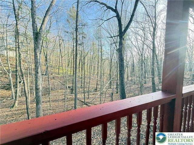 235 Stafford Drive, Lehman Twp, PA 18324