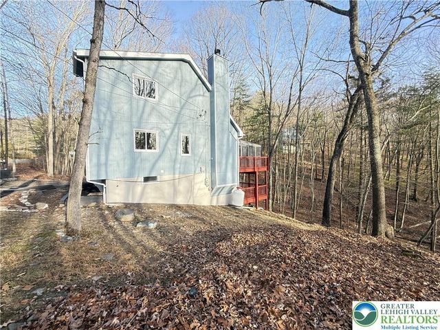 235 Stafford Drive, Lehman Twp, PA 18324