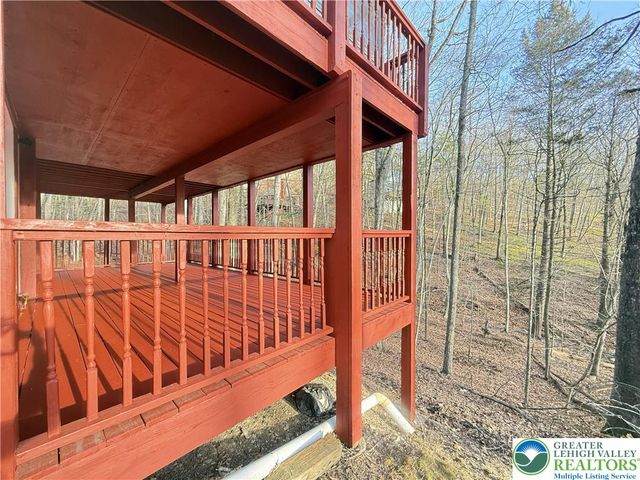 235 Stafford Drive, Lehman Twp, PA 18324