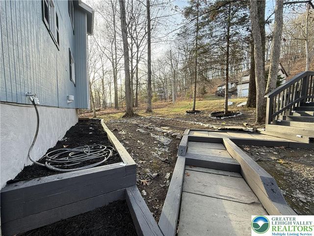 235 Stafford Drive, Lehman Twp, PA 18324