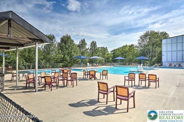 235 Stafford Drive, Lehman Twp, PA 18324