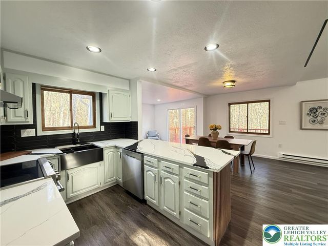 235 Stafford Drive, Lehman Twp, PA 18324