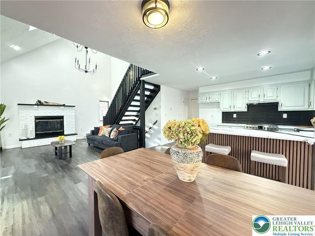 235 Stafford Drive, Lehman Twp, PA 18324