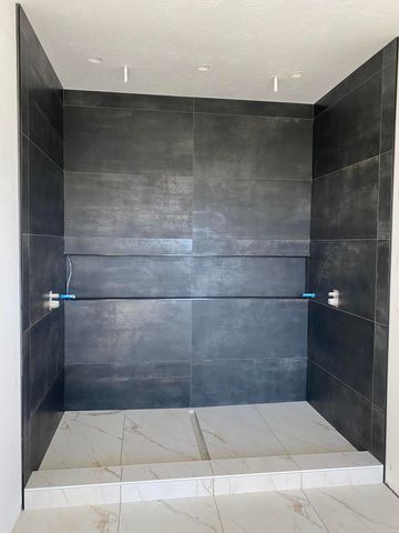 813 W Regello Drive, Nixa, MO 65714