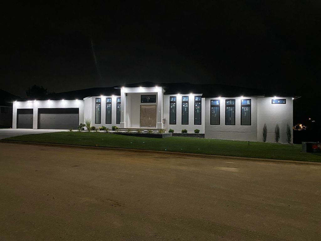 813 W Regello Drive, Nixa, MO 65714