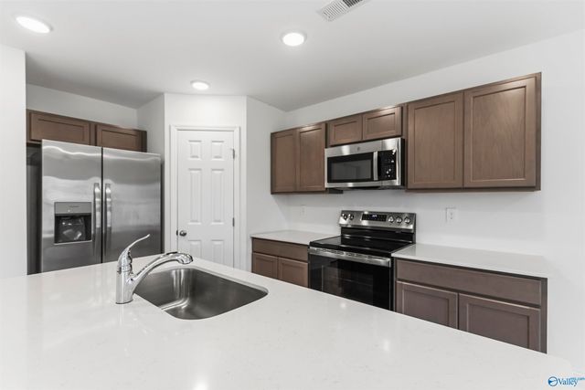 2136 NE Dawson Lane, Cullman, AL 35058