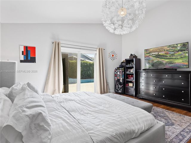 20550 NW 7th St, Pembroke Pines, FL 33029