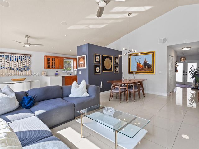 20550 NW 7th St, Pembroke Pines, FL 33029