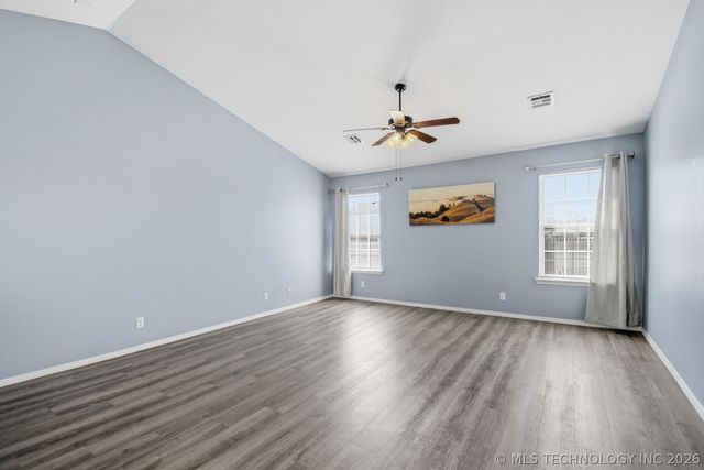 26196 E 86th Street S, Broken Arrow, OK 74014