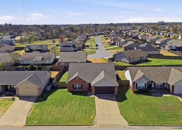 26196 E 86th Street S, Broken Arrow, OK 74014