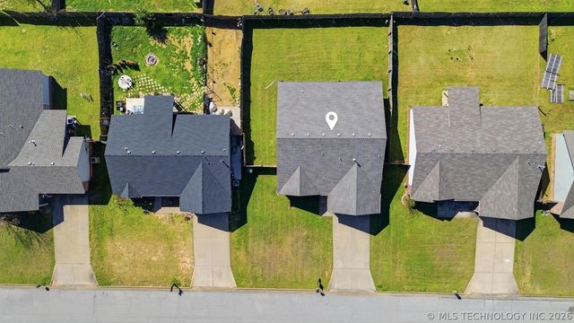 26196 E 86th Street S, Broken Arrow, OK 74014