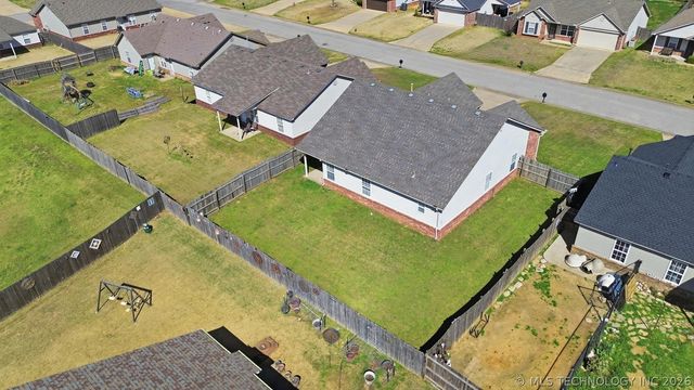 26196 E 86th Street S, Broken Arrow, OK 74014