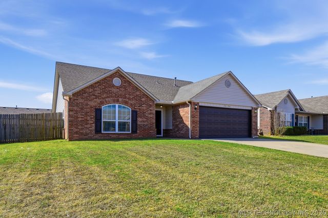 26196 E 86th Street S, Broken Arrow, OK 74014