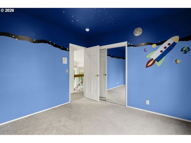 833 Rhododendron Dr, Florence, OR 97439