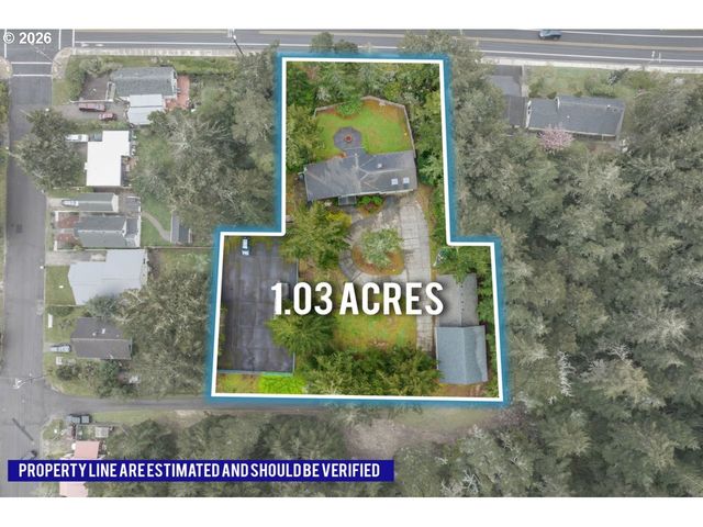 833 Rhododendron Dr, Florence, OR 97439