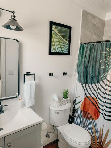 107 4TH AVENUE, St Pete Beach, FL 33706