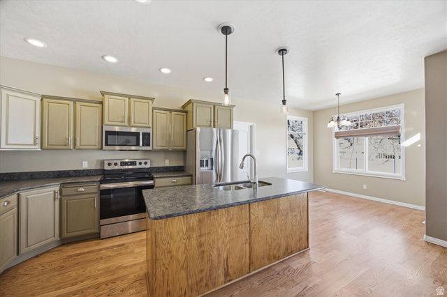 568 W 990 N, American Fork, UT 84003