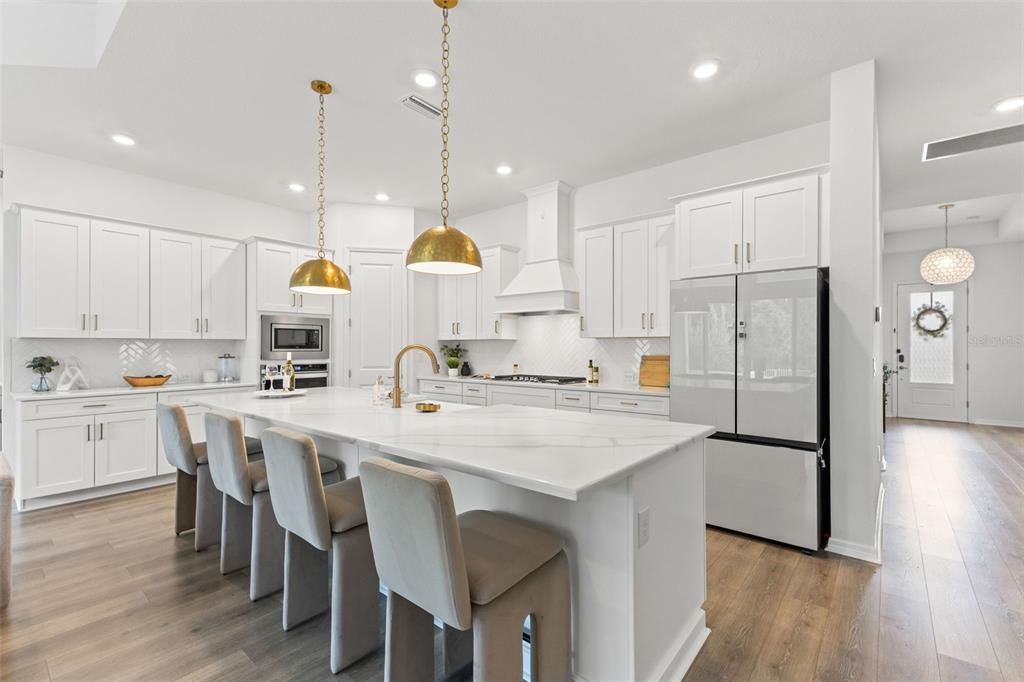 Image 15 of property listing at 5418 WAYFARER AVENUE, Apollo Beach, FL 33572