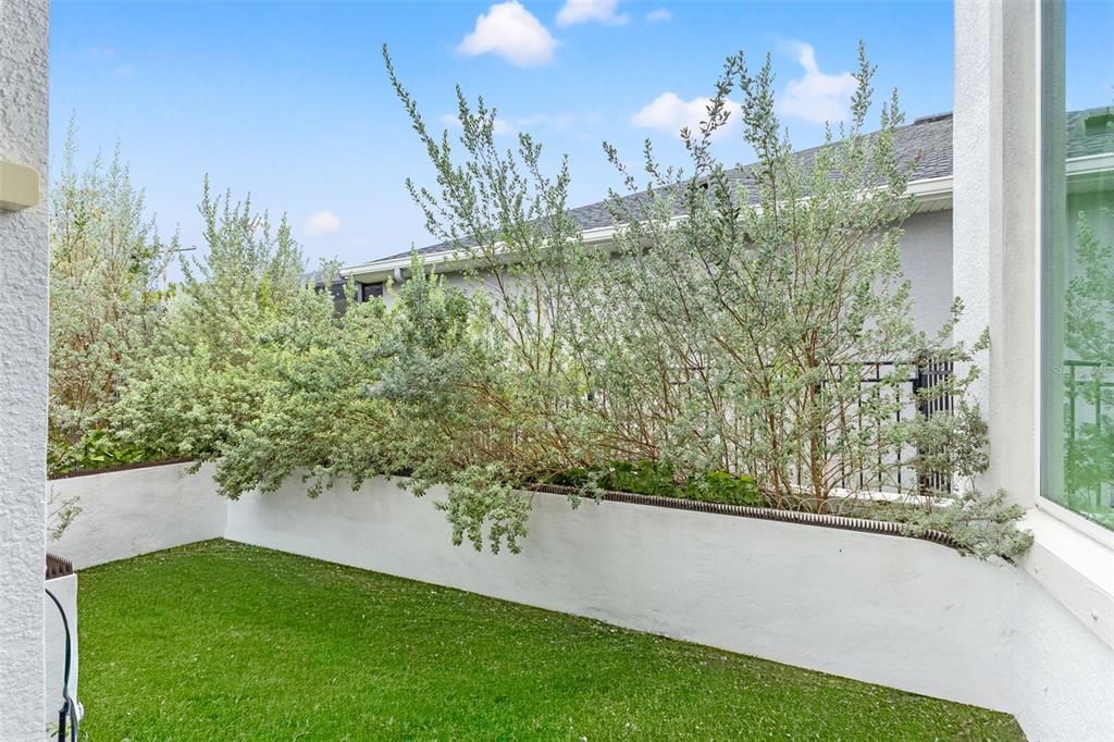 Image 52 of property listing at 5418 WAYFARER AVENUE, Apollo Beach, FL 33572