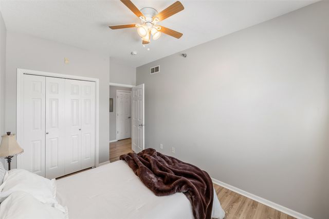 10325 Essex Drive 11, Johnston, IA 50131