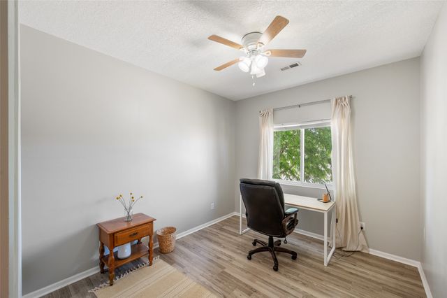 10325 Essex Drive 11, Johnston, IA 50131