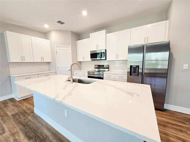 87 VINCA STREET, Homosassa, FL 34446