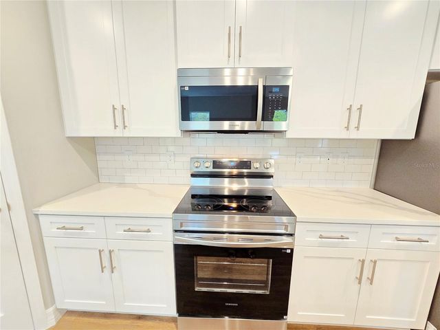 87 VINCA STREET, Homosassa, FL 34446