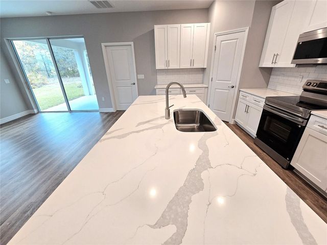 87 VINCA STREET, Homosassa, FL 34446