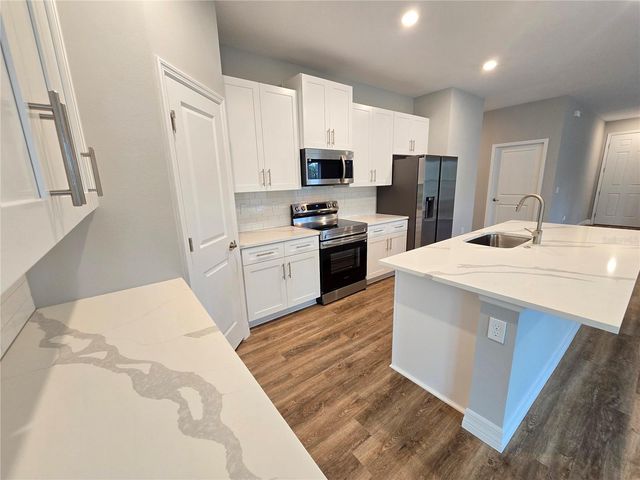 87 VINCA STREET, Homosassa, FL 34446