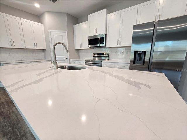 87 VINCA STREET, Homosassa, FL 34446