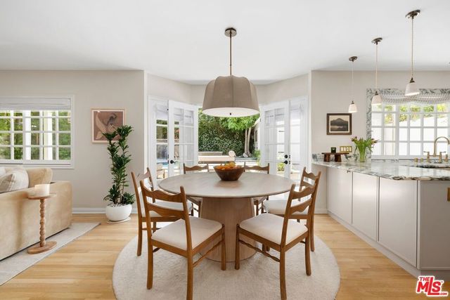 14640 Tustin Street, Sherman Oaks, CA 91403