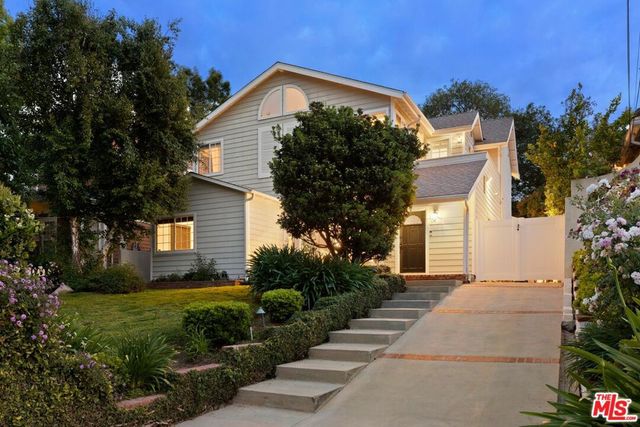 14640 Tustin Street, Sherman Oaks, CA 91403