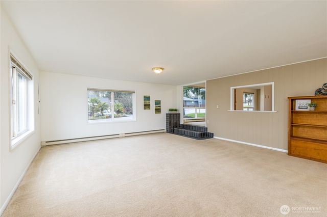 9229 S 200th Street, Kent, WA 98031