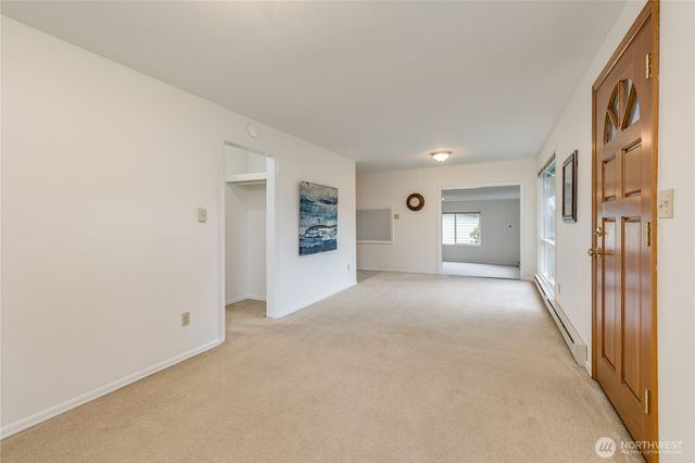 9229 S 200th Street, Kent, WA 98031