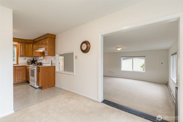 9229 S 200th Street, Kent, WA 98031