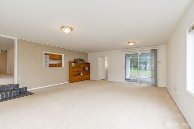 9229 S 200th Street, Kent, WA 98031