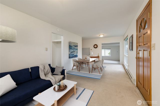 9229 S 200th Street, Kent, WA 98031