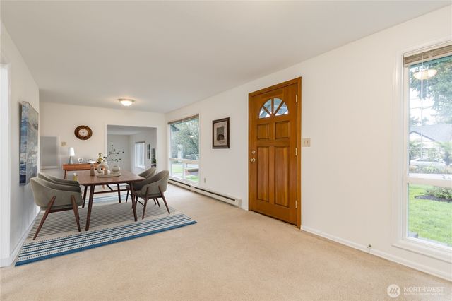 9229 S 200th Street, Kent, WA 98031