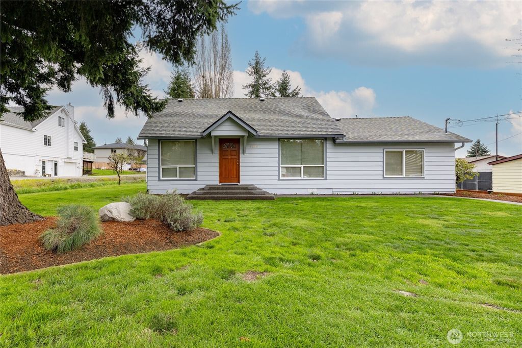 9229 S 200th Street, Kent, WA 98031