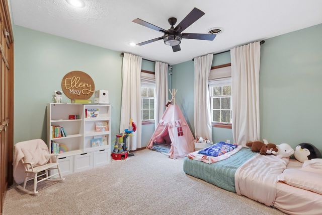 4650 Silver Spur Road, Bettendorf, IA 52722