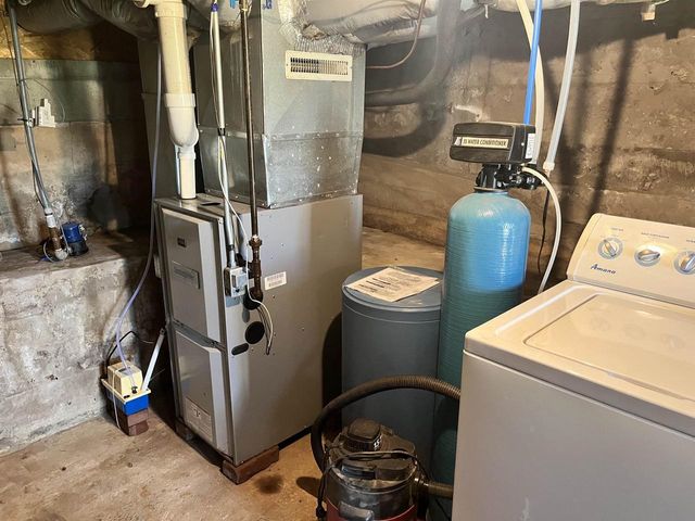 825 Mill Street, Hillsboro, WI 54634