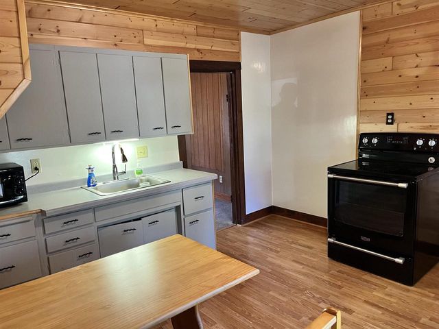 825 Mill Street, Hillsboro, WI 54634