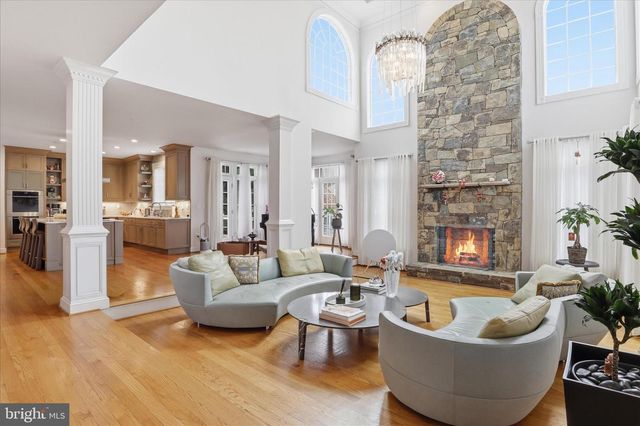 4022 ANNANDALE RD, Annandale, VA 22003