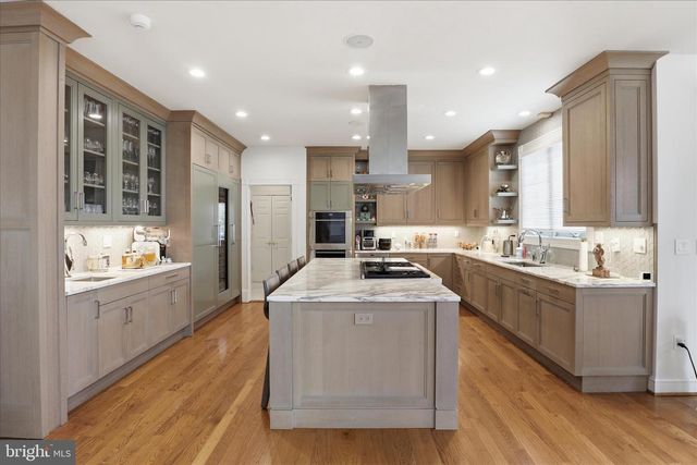 4022 ANNANDALE RD, Annandale, VA 22003