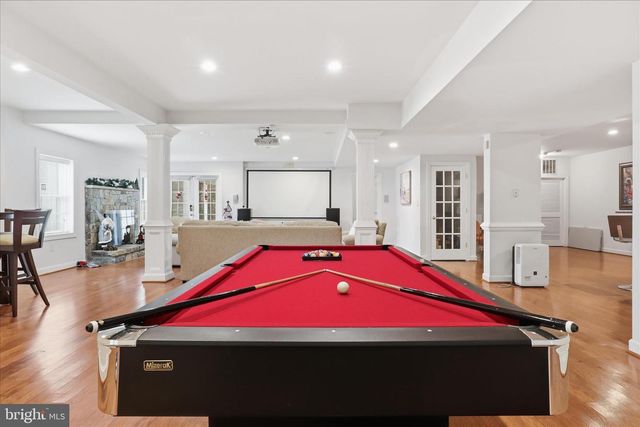 4022 ANNANDALE RD, Annandale, VA 22003