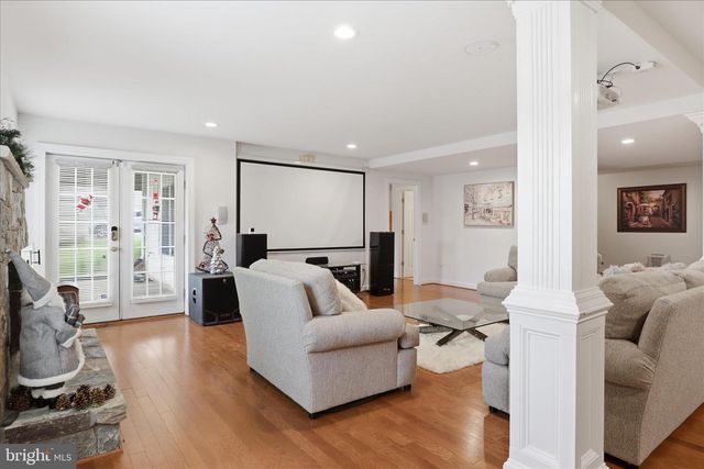 4022 ANNANDALE RD, Annandale, VA 22003
