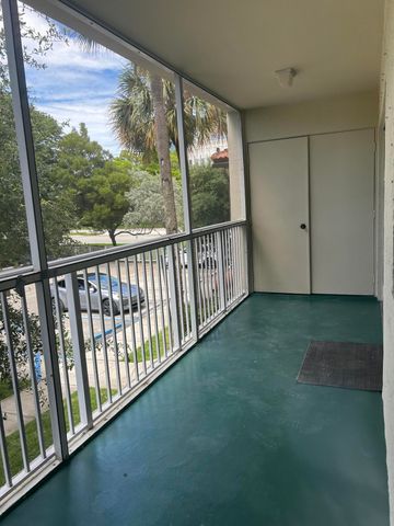 410 S Park 1-204, Hollywood, FL 33021