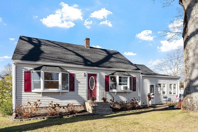 3 South Amos St, Tewksbury, MA 01876