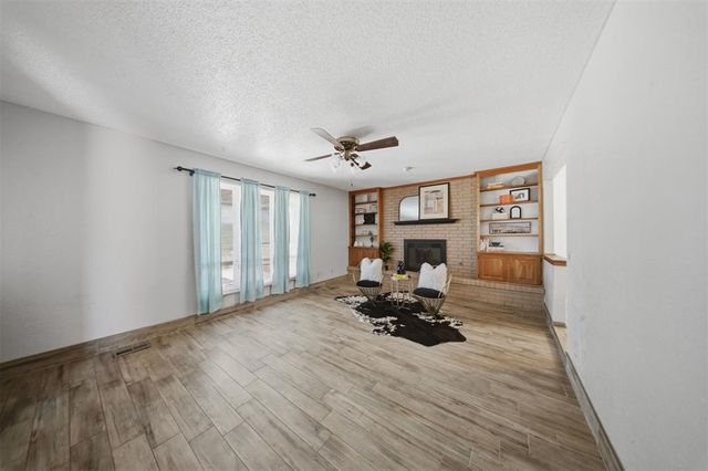1743 E Ridgeview Terrace, Mustang, OK 73064