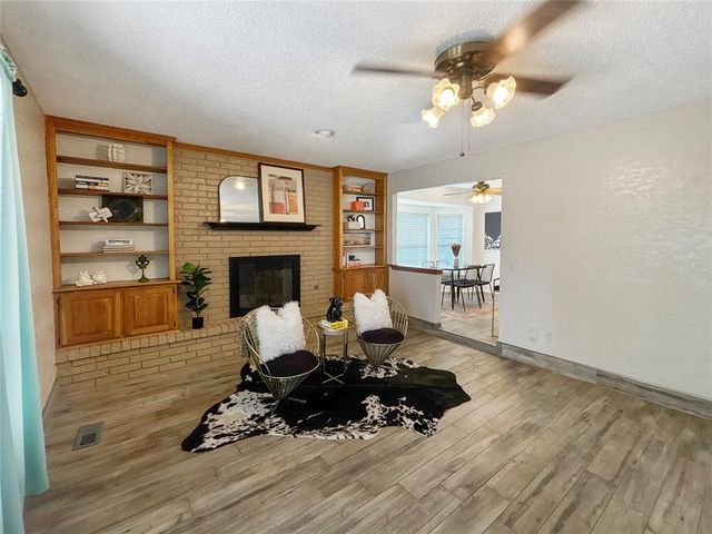 1743 E Ridgeview Terrace, Mustang, OK 73064